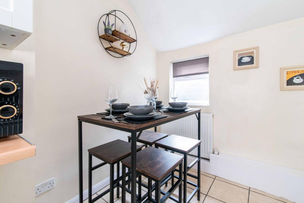 Characterful 2 Bedroom Apartment - Central Location Castle Donington Kültér fotó